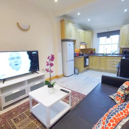 Flat 2, 6 Tauton Mews In Marylebone Apartment Londra Exterior foto