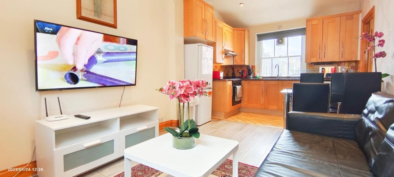 Flat 2, 6 Tauton Mews In Marylebone Apartment Londra Exterior foto